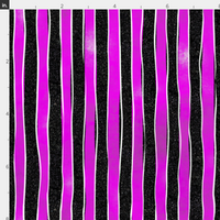 New! Beetlejuic Strange Hotpink/Black Stripes preorder